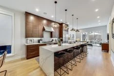 2141 W. Moffat St. thumbnail 11
