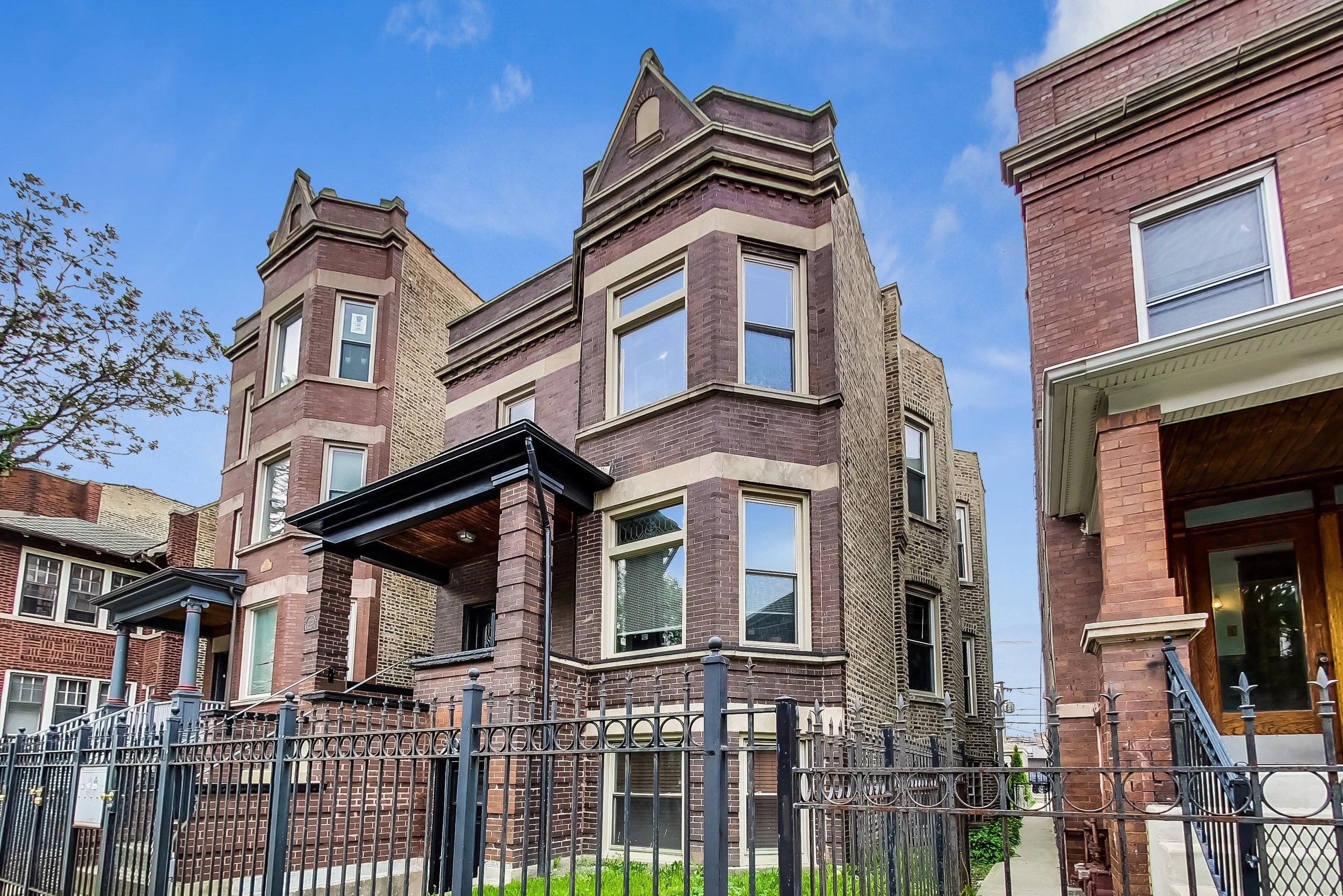 2723 N. Kimball Ave