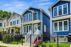 2906 North Albany Avenue thumbnail 3